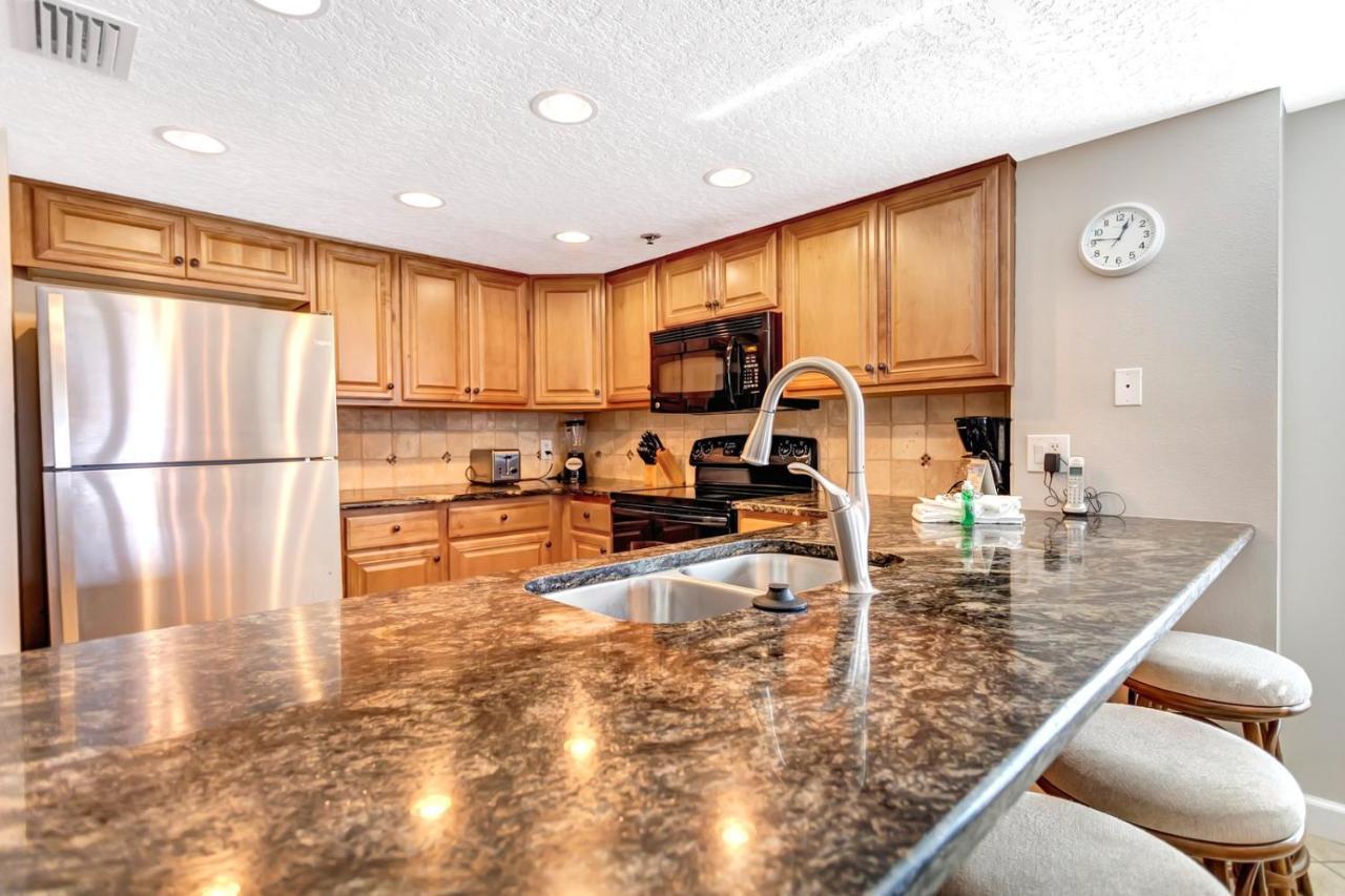 106 Beach Place Condos St. Pete Beach Εξωτερικό φωτογραφία