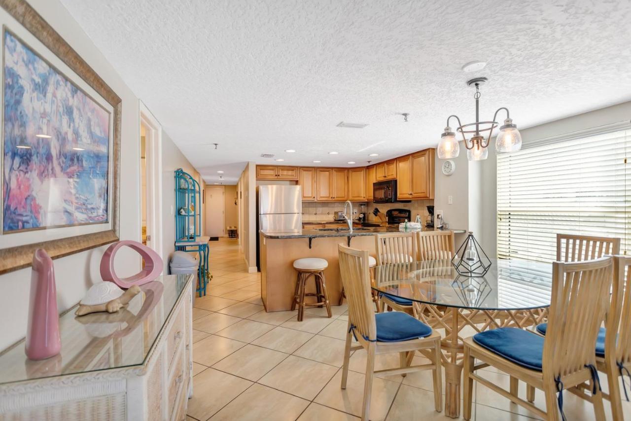 106 Beach Place Condos St. Pete Beach Εξωτερικό φωτογραφία